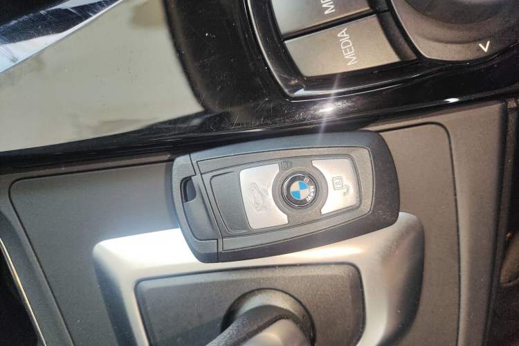 Used BMW 3 Series 2018 320Li Fashion Model Interior 1
