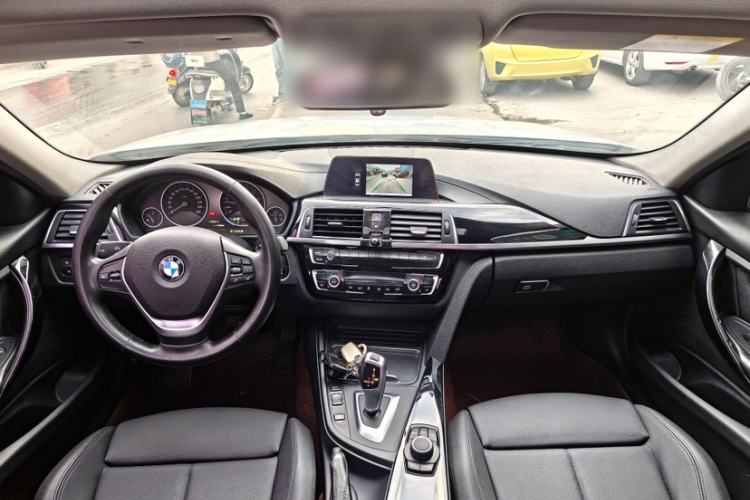 Used BMW 3 Series 2018 320Li Fashion Model Interior 1