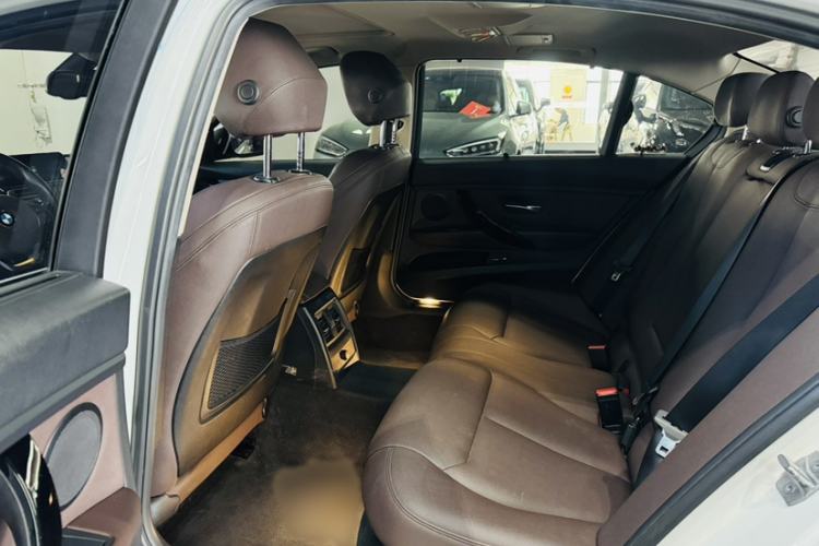Used BMW 3 Series 2018 320Li Fashion Model Interior 1