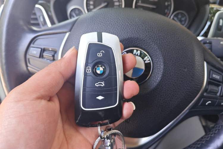 Used BMW 3 Series 2018 320Li Fashion Model Interior 1