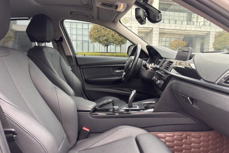 Used BMW 3 Series 2018 320Li Fashion Model Interior 10