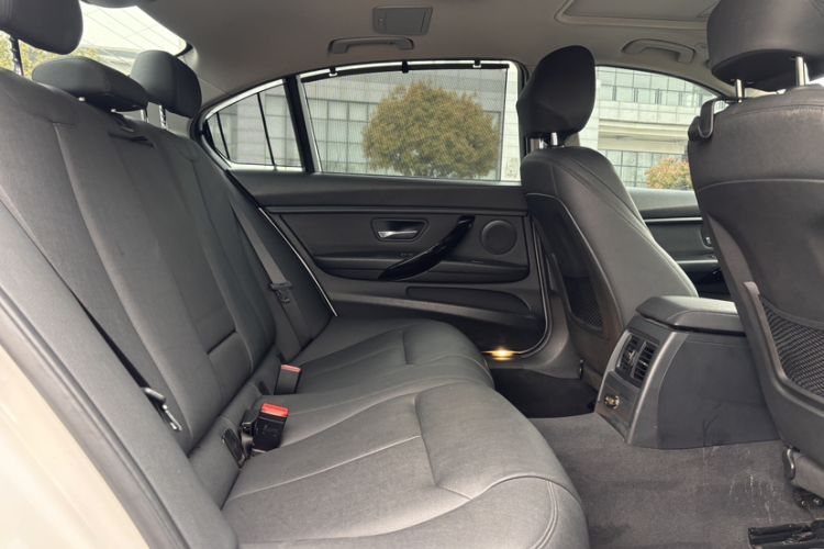 Used BMW 3 Series 2018 320Li Fashion Model Interior 11