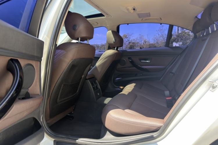 Used BMW 3 Series 2018 320Li Leading Model M Sport Package Interior 13