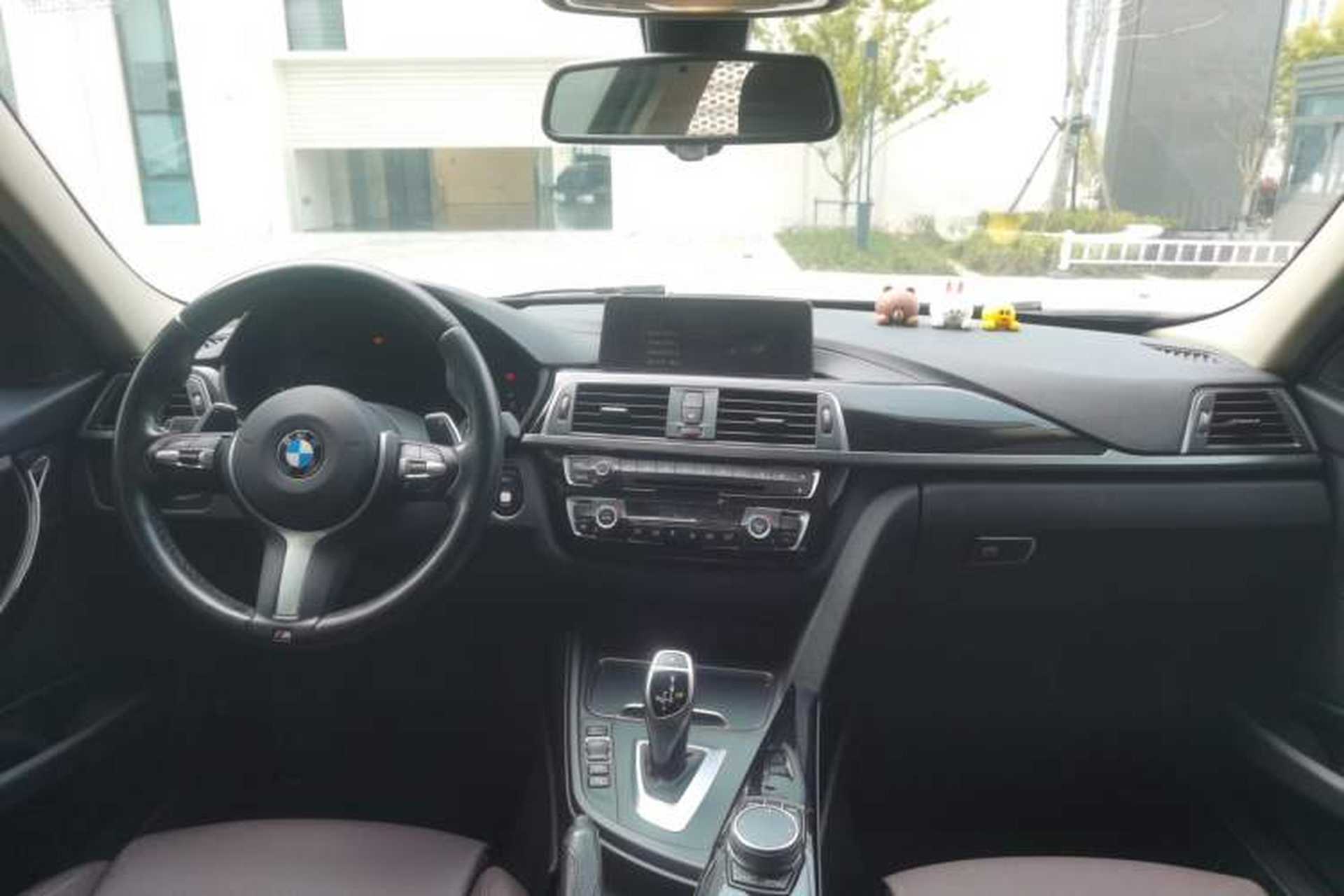 Used BMW 3 Series 2018 320Li Leading Model M Sport Package Interior 2