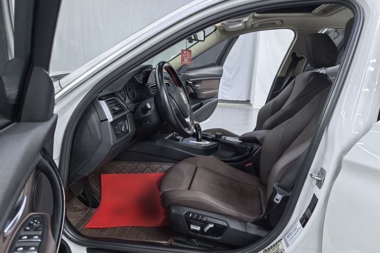 Used BMW 3 Series 2018 320Li Fashion Model Interior 2