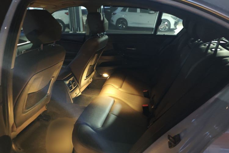 Used BMW 3 Series 2018 320Li Fashion Model Interior 2