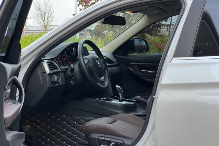 Used BMW 3 Series 2018 320Li Fashion Model Interior 2