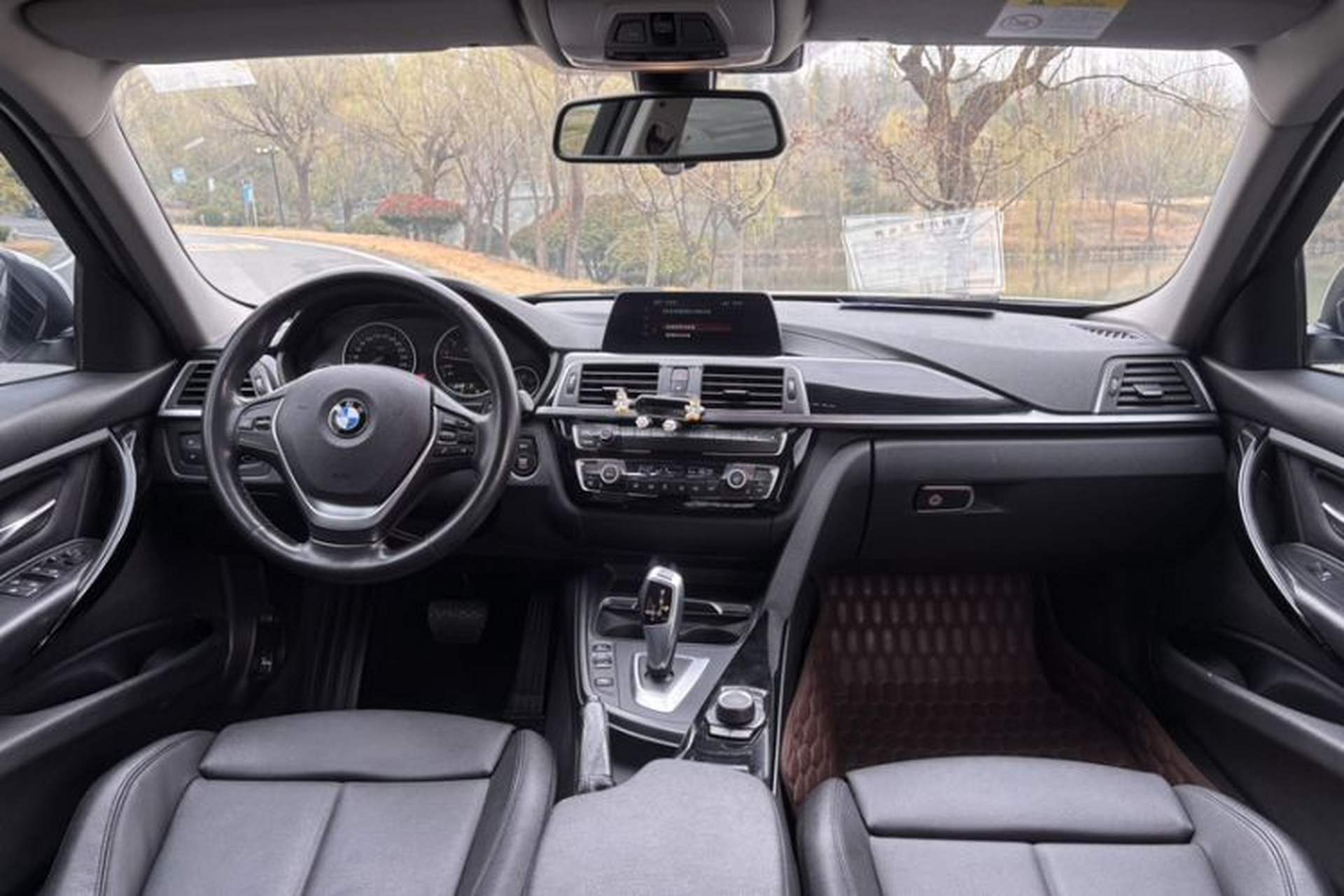 Used BMW 3 Series 2018 320Li Fashion Model Interior 2