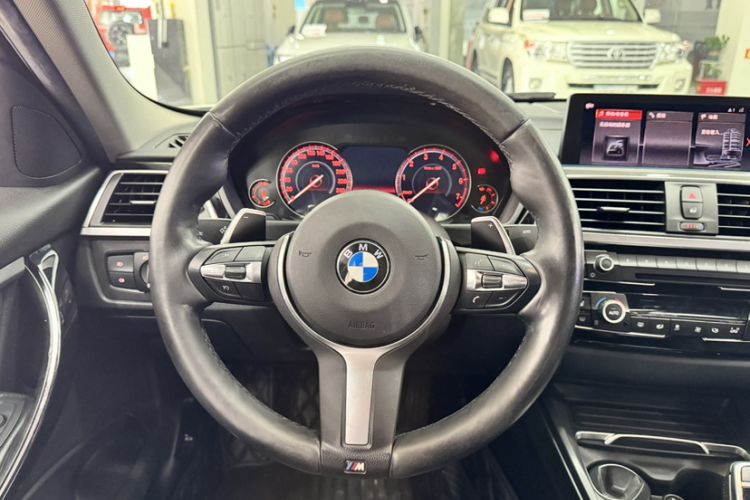 Used BMW 3 Series 2018 320Li Leading Model M Sport Package Interior 2