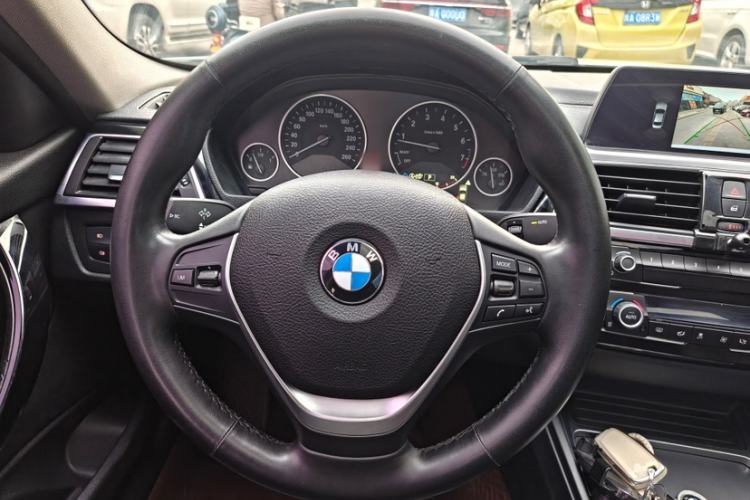 Used BMW 3 Series 2018 320Li Fashion Model Interior 2