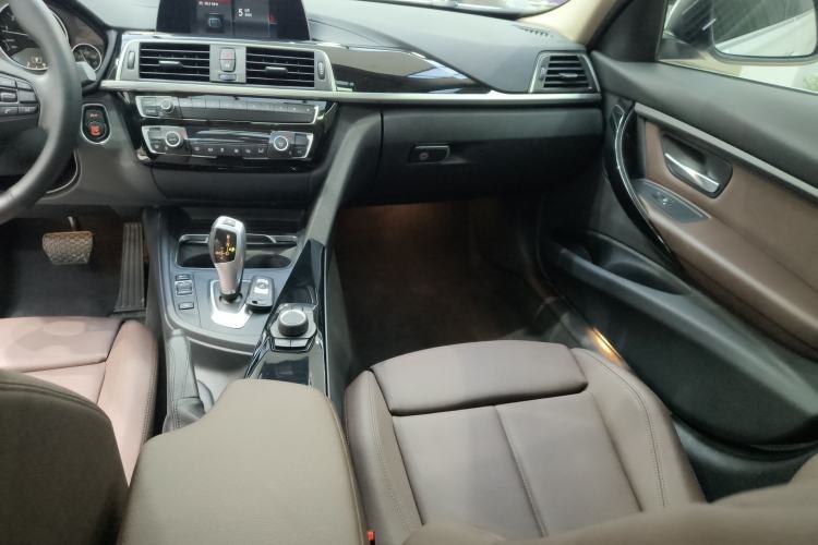 Used BMW 3 Series 2018 320Li Fashion Model Interior 2