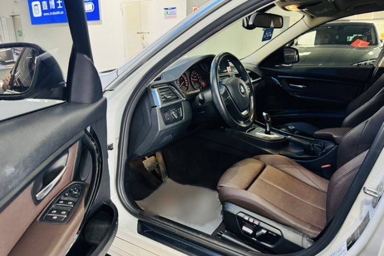 Used BMW 3 Series 2018 320Li Fashion Model Interior 2
