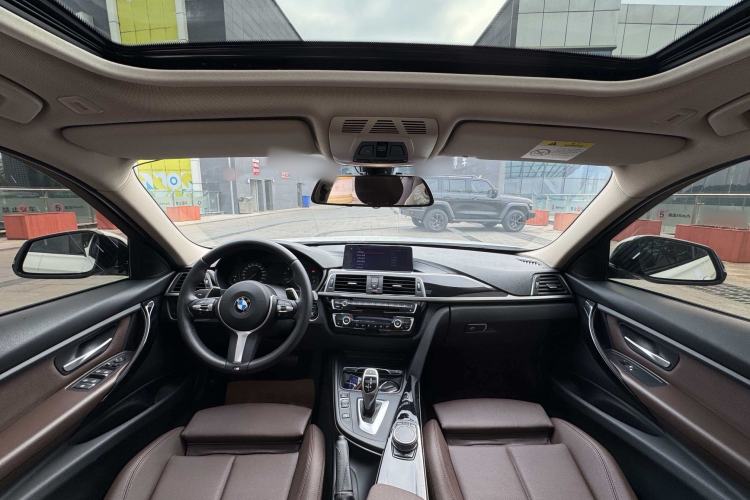 Used BMW 3 Series 2018 320Li Leading Model M Sport Package Interior 2