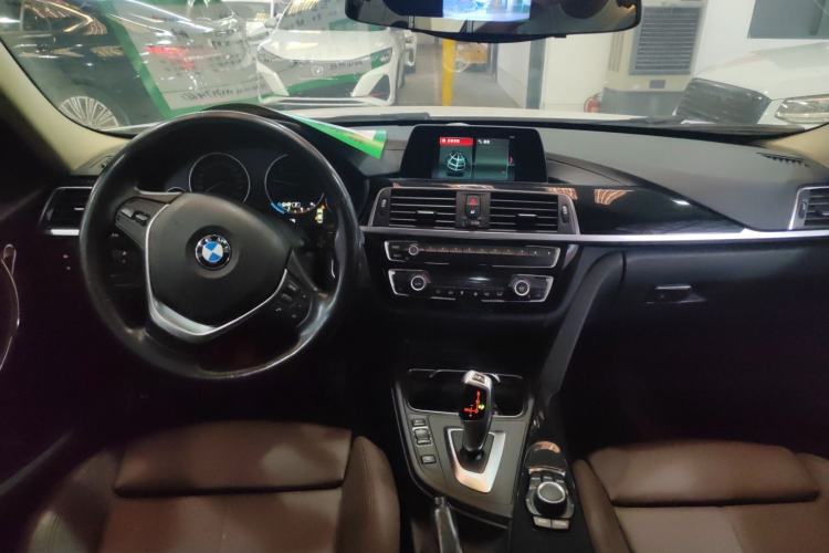 Used BMW 3 Series 2018 320Li Fashion Model Interior 3
