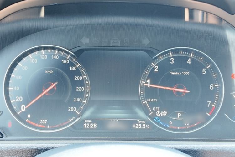 Used BMW 3 Series 2018 320Li Leading Model M Sport Package Interior 3