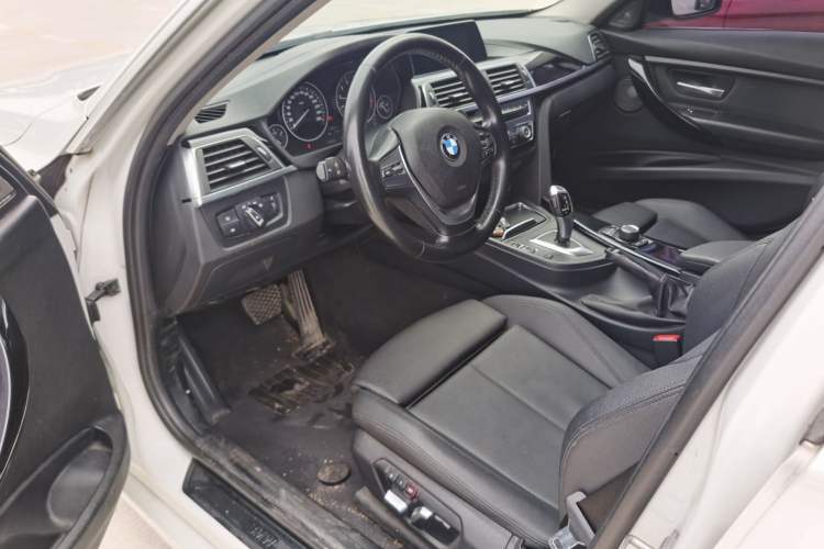 Used BMW 3 Series 2018 320Li Fashion Model Interior 3