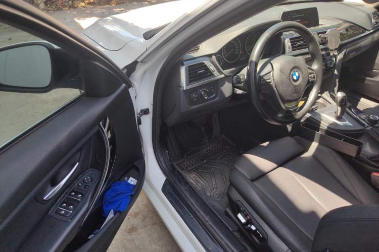 Used BMW 3 Series 2018 320Li Fashion Model Interior 3