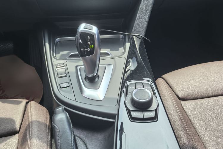 Used BMW 3 Series 2018 320Li Fashion Model Interior 3