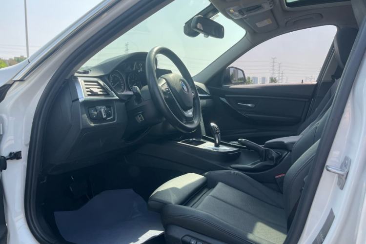Used BMW 3 Series 2018 320Li Fashion Model Interior 3