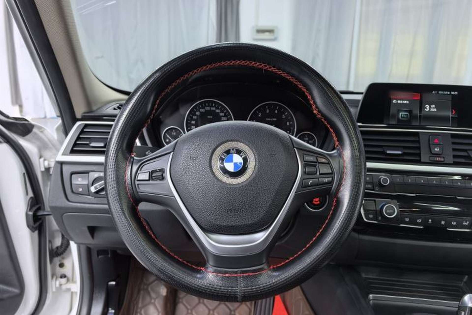 Used BMW 3 Series 2018 320Li Fashion Model Interior 4