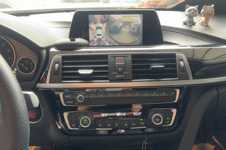 Used BMW 3 Series 2018 320Li Fashion Model Interior 4