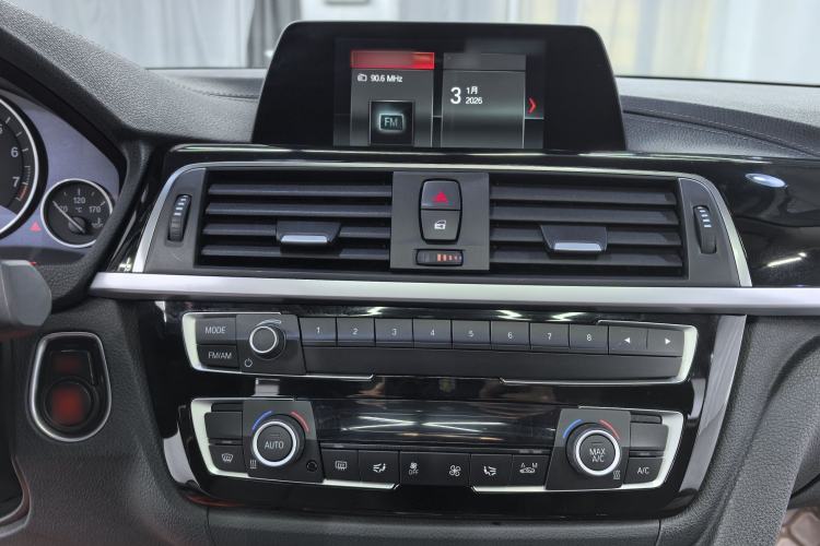 Used BMW 3 Series 2018 320Li Fashion Model Interior 5