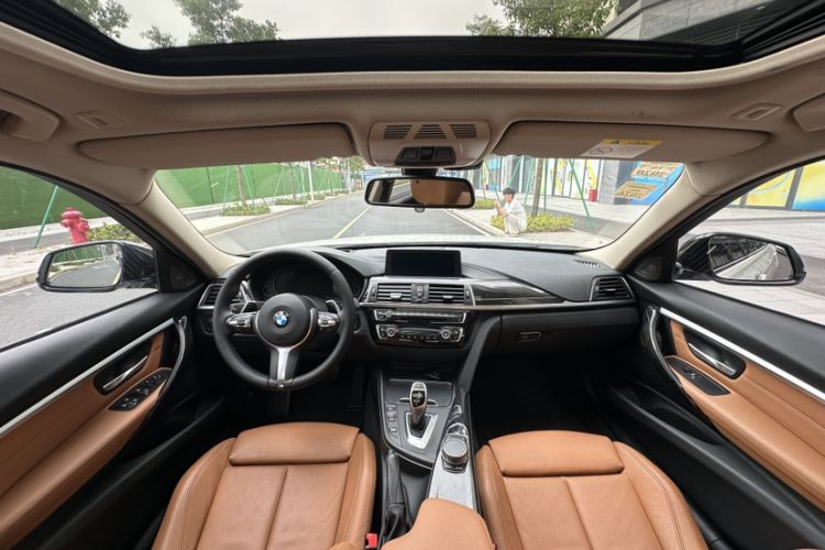 Used BMW 3 Series 2018 330Li M Sport Shadow Edition Interior 5
