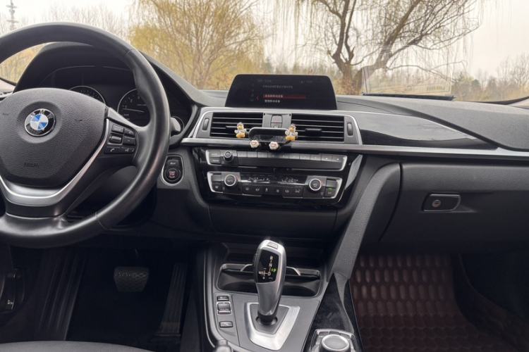 Used BMW 3 Series 2018 320Li Fashion Model Interior 5