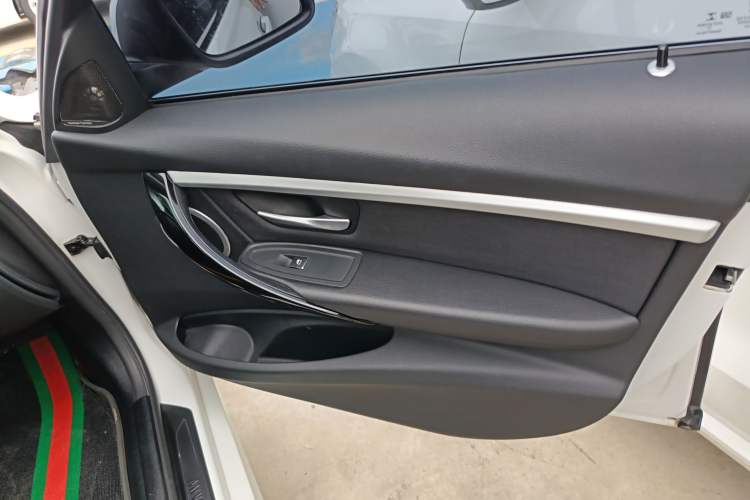 Used BMW 3 Series 2018 320Li Fashion Model Interior 5