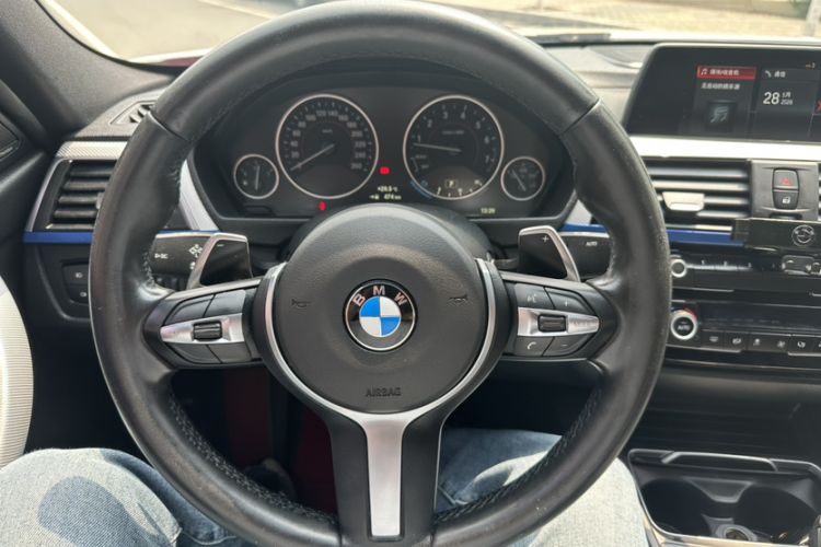 Used BMW 3 Series 2018 320i M Sport Package Interior 5