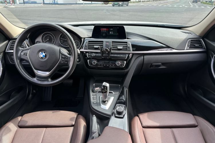 Used BMW 3 Series 2018 320Li Fashion Model Interior 6