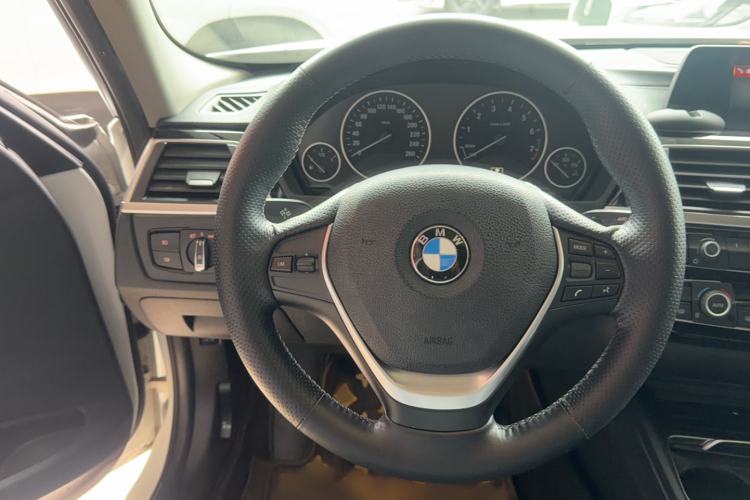 Used BMW 3 Series 2018 320Li Fashion Model Interior 6