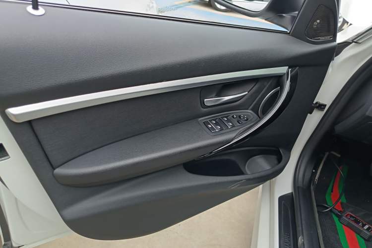Used BMW 3 Series 2018 320Li Fashion Model Interior 7