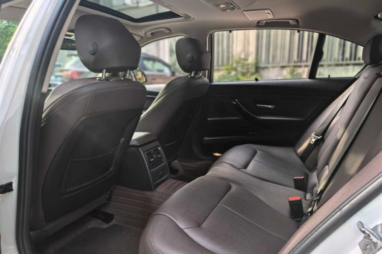 Used BMW 3 Series 2018 320Li Leading Model M Sport Package Interior 7