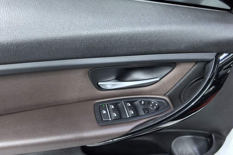 Used BMW 3 Series 2018 320Li Fashion Model Interior 8