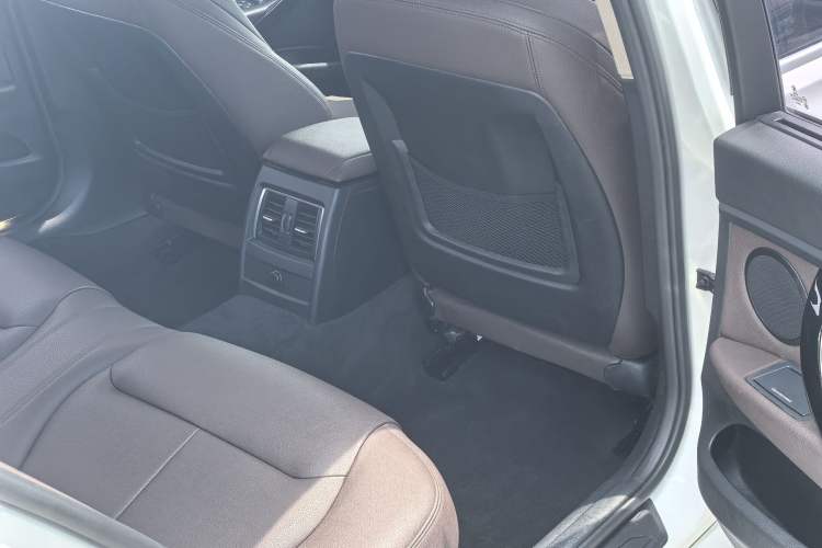 Used BMW 3 Series 2018 320Li Fashion Model Interior 8