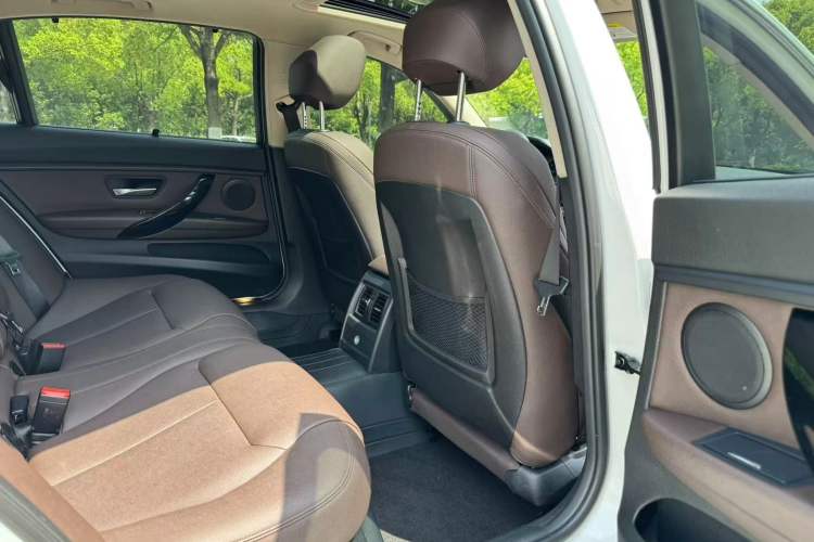 Used BMW 3 Series 2018 320Li Fashion Model Interior 9