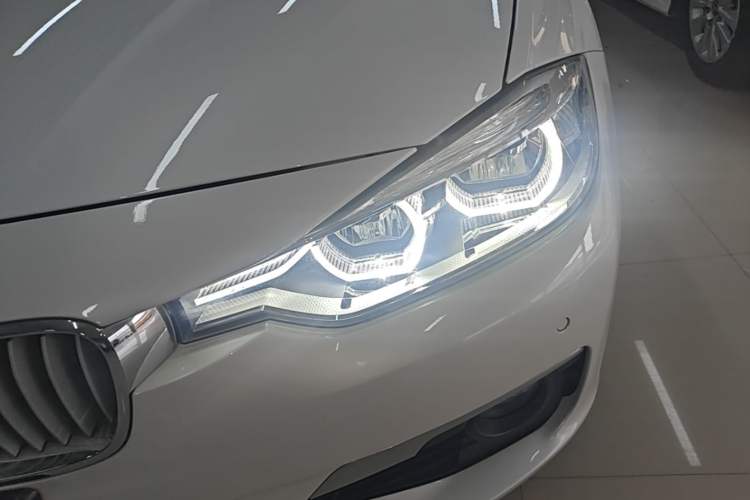 Used BMW 3 Series 2018 320Li Fashion Model Left Front Headlight