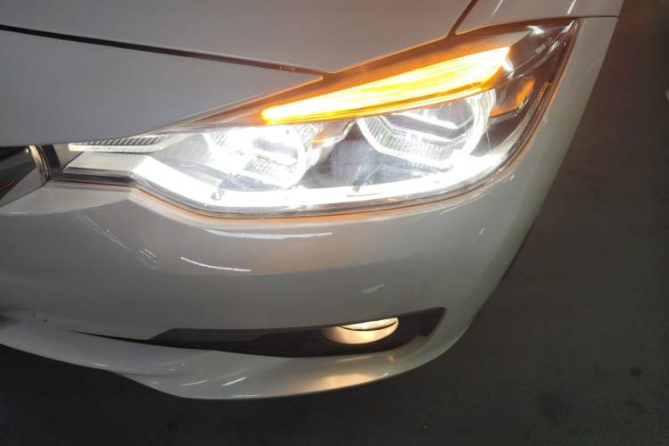 Used BMW 3 Series 2018 320Li Fashion Model Left Front Headlight