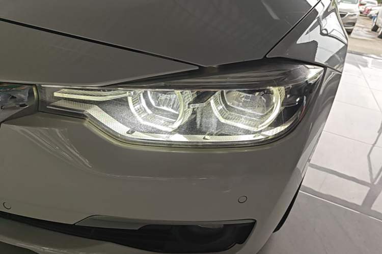 Used BMW 3 Series 2018 320Li Fashion Model Left Front Headlight