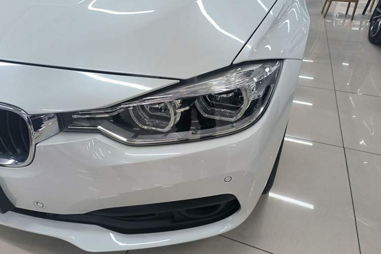 Used BMW 3 Series 2018 318i Left Front Headlight