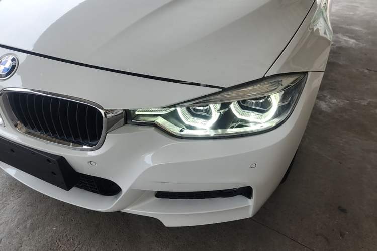 Used BMW 3 Series 2018 320i M Sport Package Left Front Headlight