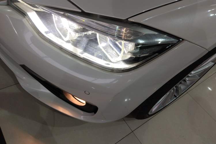 Used BMW 3 Series 2018 320Li Fashion Model Left Front Headlight