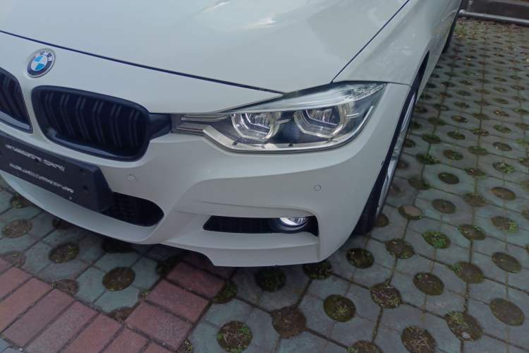Used BMW 3 Series 2018 320i M Sport Package Left Front Headlight