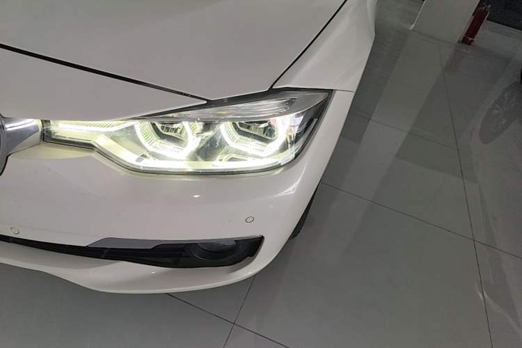 Used BMW 3 Series 2018 320Li Fashion Model Left Front Headlight