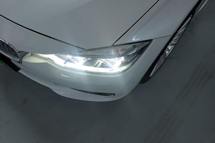 Used BMW 3 Series 2018 320Li Fashion Model Left Front Headlight
