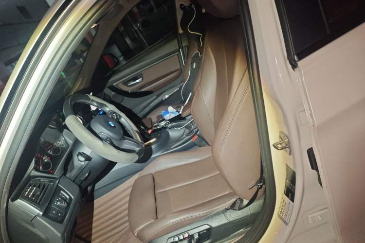 Used BMW 3 Series 2018 320Li Fashion Model Left Front Seat