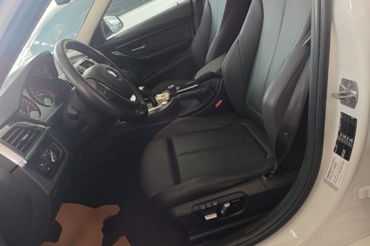Used BMW 3 Series 2018 320Li Fashion Model Left Front Seat