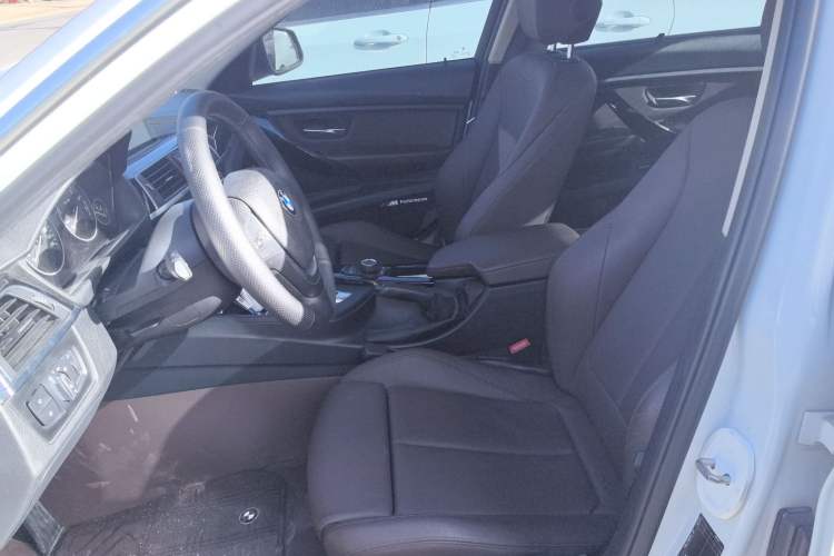 Used BMW 3 Series 2018 320Li Fashion Model Left Front Seat