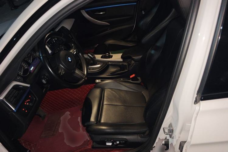 Used BMW 3 Series 2018 320i M Sport Package Left Front Seat